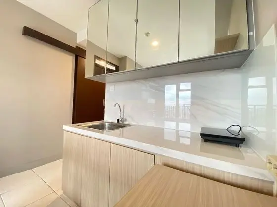 Well Furnished And Private 2Br Mekarwangi Square Cibaduyut Apartment - Mutfak