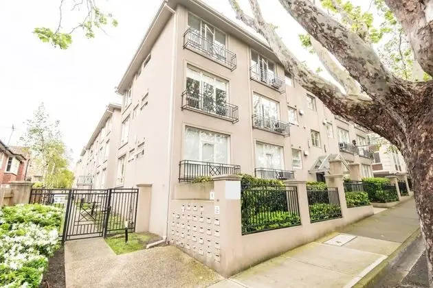 Well Located 1 Bedroom in South Yarra