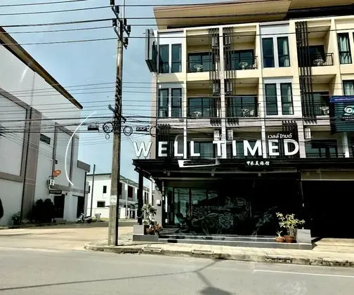 Well Timed Hotel - Dış Mekan