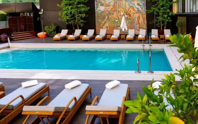 Wellington Hotel & Spa Madrid - Havuz