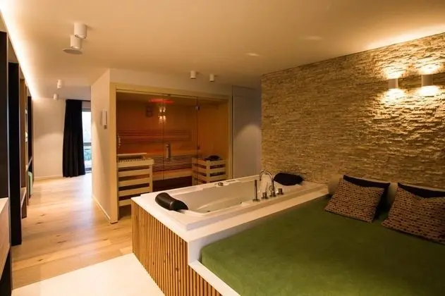 Wellness Hasselt Bed & Breakfast - Spa