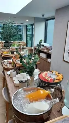 Wellness Stay & Hotel Sukhumvit 107 - Yerinde Yemek
