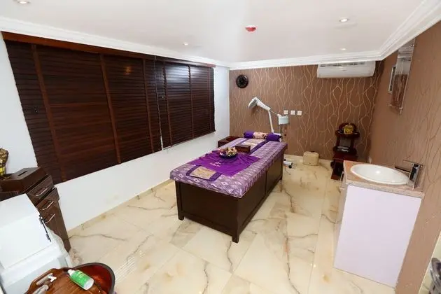 The Wells Carlton Hotel and Apartments - Spa