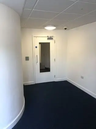 Wembley 2 Bedroom Apartment - Lobi