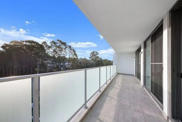 Wentworthville 2 Bedrooms 2 Bathrooms with Free Parking by KozyGuru