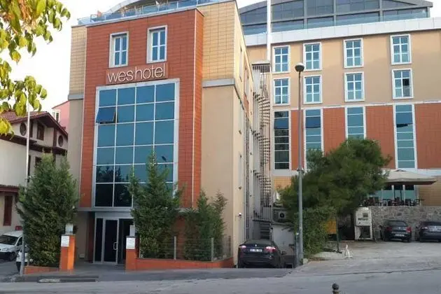 Wes Hotel