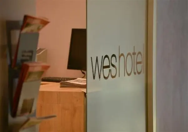 Wes Hotel - Genel