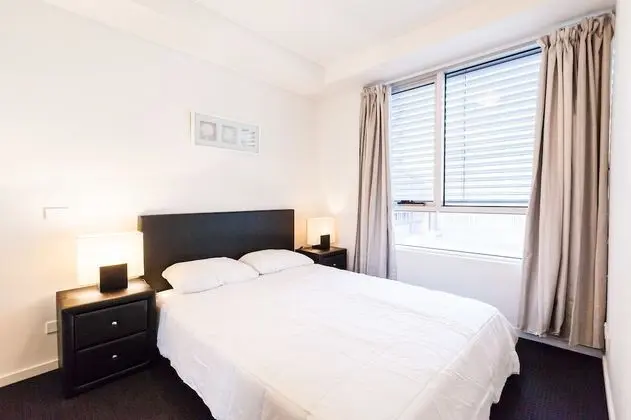WESLEY, 2BDR Carlton Apartment - Oda