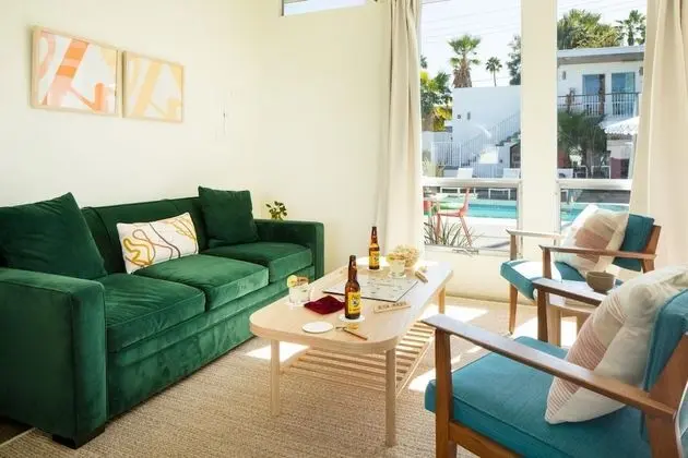 The Wesley Flat 7 in Palm Springs - Oda