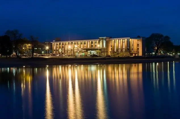 West Bay Beach, a Delamar Resort