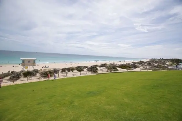 West Beach Lagoon 206, Sleeps 3