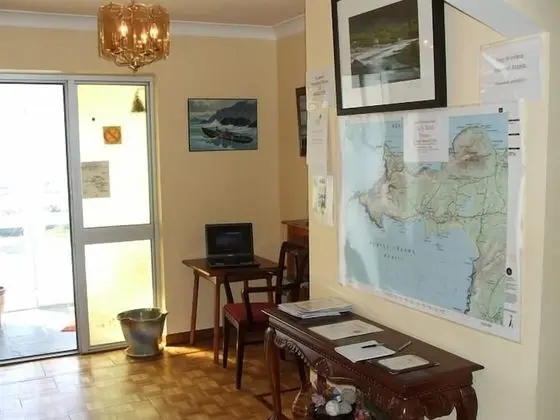 West Coast House B&B - Lobi
