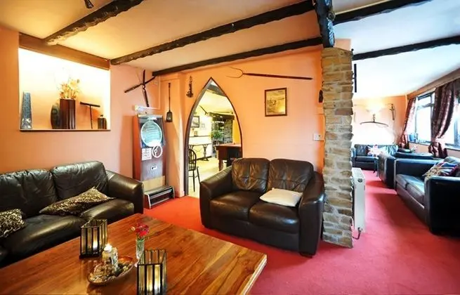The West Country Inn - Lobi