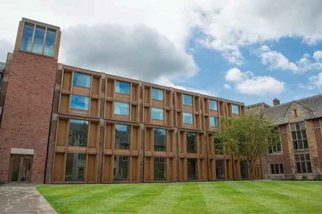 West Court - Cambridge - Dış Mekan