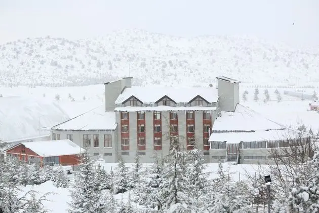 West Davraz Hotel