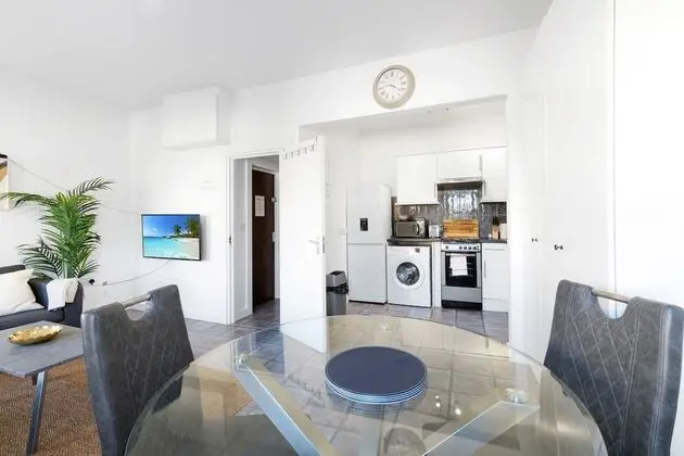 West Ealing SVD Apt. - 2 Bedroom 2 Bath - Yerinde Yemek