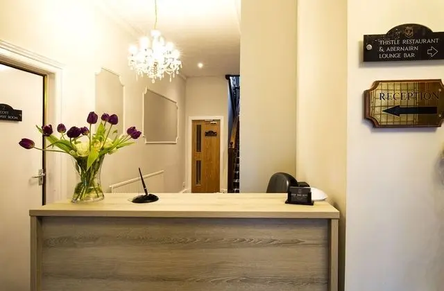 West End Hotel - Lobi