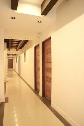 West Gate Hotel - İç Mekan