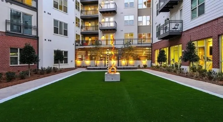 West Home- Phipps Plaza - Dış Mekan