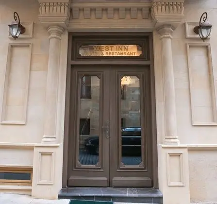 West Inn Hotel Baku - Dış Mekan