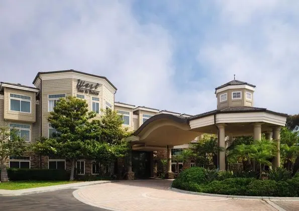 West Inn and Suites - Dış Mekan