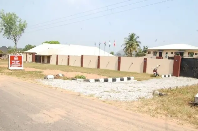 West Point Ile-Oluji Hotel & Suites - 1