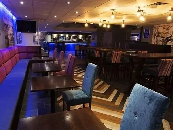 West Port Hotel - Yerinde Yemek