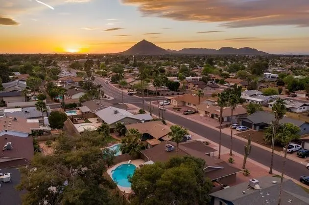 West Ridge by Avantstay A Place Of Comfort! Perfect Sunsets by the Pool!