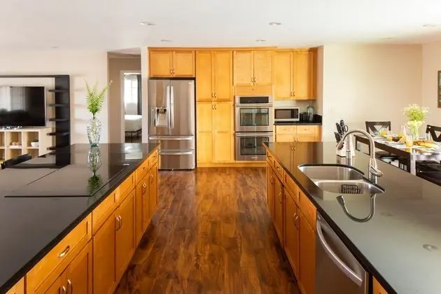West Ridge by Avantstay A Place Of Comfort! Perfect Sunsets by the Pool! - Mutfak