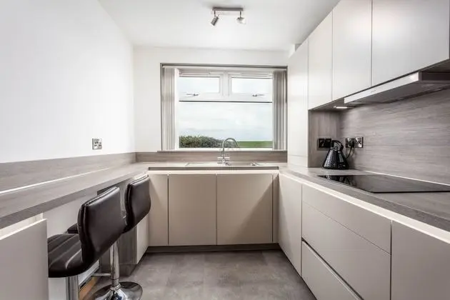 West Sands - Donnini Apartments - Mutfak