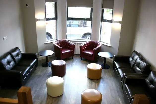 Westciti Caroco Aparthotel - Lobi
