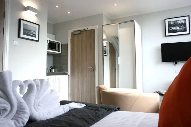 Westciti Caroco Aparthotel - Oda