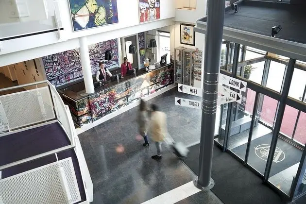 Westcord Art Hotel Amsterdam 4 - Lobi