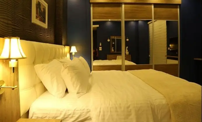 Western Gate Residence - Öne Çıkan Resim