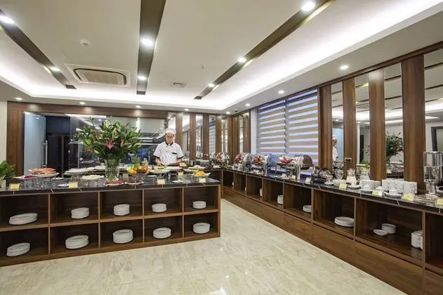 Western Skyline Hotel - Yerinde Yemek