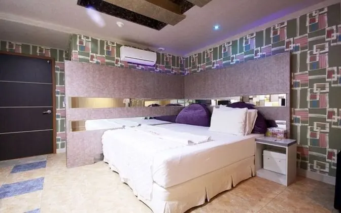 Western Wonpyeongdong Lancelot