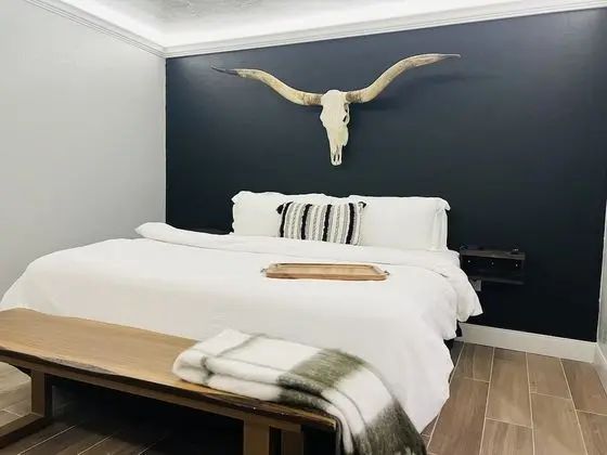 The Westerner - Extended Stay - Öne Çıkan Resim