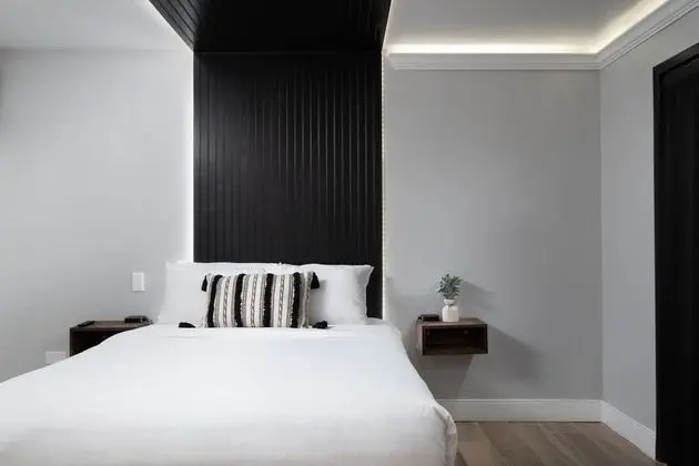 The Westerner - Extended Stay - Öne Çıkan Resim