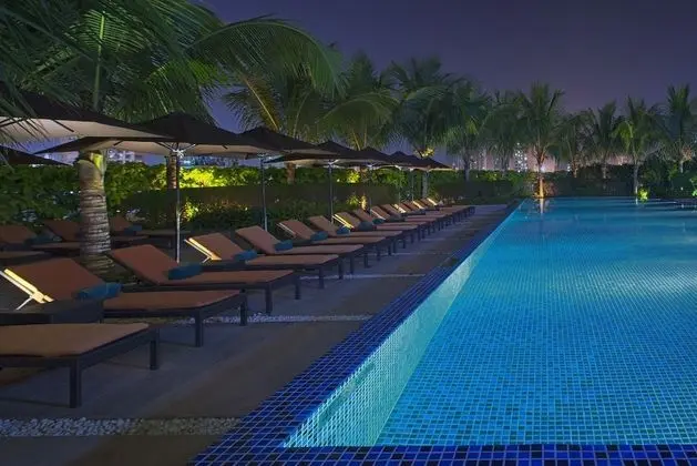 The Westin Mumbai Garden City - Havuz