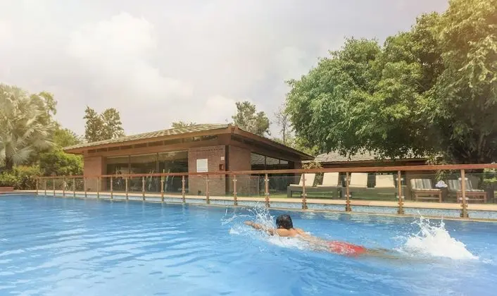 The Westin Sohna Resort & Spa - Havuz