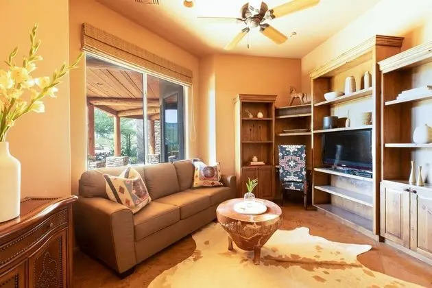 Westland by Avantstay Desert Oasis w/ Mountain View, Pool & Basketball Court! - İç Mekan