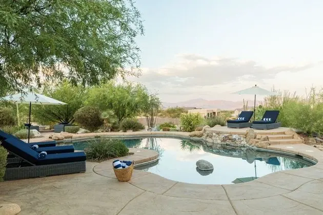 Westland by Avantstay Desert Oasis w/ Mountain View, Pool & Basketball Court! - İç Mekan