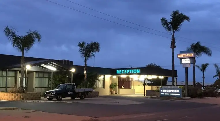 Westland Hotel Motel - Dış Mekan