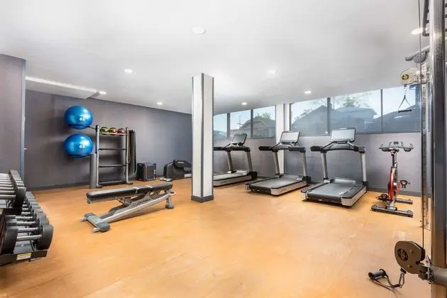 Hotel Westport Kansas City, Tapestry Collection by Hilton - Fitness