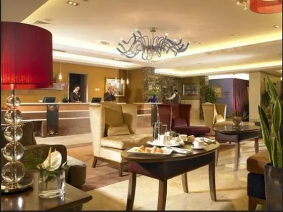 Westport Plaza Hotel - Lobi