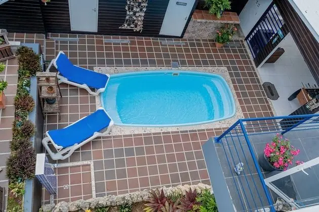 Westpunt Beach Apartments - Havuz