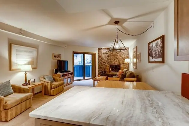 Westwind 109 1BD 1.5ba Gold Condo - Oda