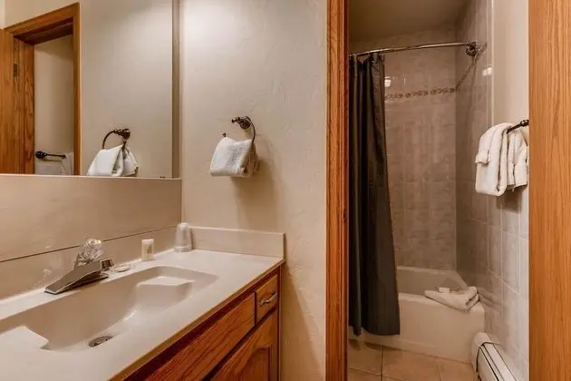 Westwind 206 2BD 2BA Gold Condo in Lionshead Village - Öne Çıkan Resim