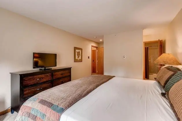 Westwind 206 2BD 2BA Gold Condo - Oda