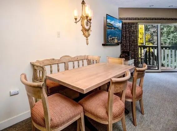Westwind 306 2BD 2BA Gold Condo in Lionshead Village - Yerinde Yemek